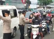Tebar Semarak Kemerdekaan, Polsek Ciledug Bagikan Bendera Merah Putih dan Rias Mako Sambut HUT RI ke-80