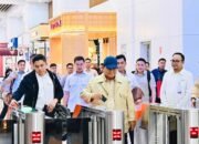Presiden Prabowo Subianto Bertolak Menuju Provinsi Jawa Barat Menggunakan Transportasi Kereta Cepat Whoosh