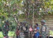Satgas Pamtas Yonif 763/SBA Pos JOSHIRO Gelar Kegiatan Pembagian sembako kepada masyarakat kampung