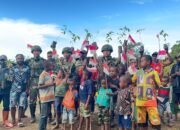 Sayangi Alam, Alam akan Menjaga Kita, Satgas Yonif 521 Tanam Bibit Pohon Serentak Bersama Masyarakat di 11 Pos Penugasan