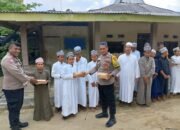 Rutin Bagikan Nasi Kotak Gratis di Ponpes, Kompol Haryono: Program Jum’at Berkah Kapolres Tulang Bawang