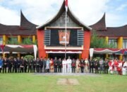 Paskibra Sukses Kibarkan Bendera, Upacara Berakhir Dengan Foto Bersama