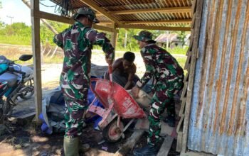 Satgas Yonif 131/Brajasakti dan Warga Suskun Bersatu Bangun Masjid di Perbatasan Papua