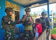 Rasa Asih Satgas Yonif 521/DY Binter Terbatas di Kabupaten Mamberamo Tengah, Papua Pegunungan