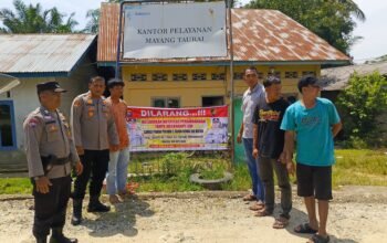 Polsek Sungai Rumbai Gencar Sosialisasi Larangan Tambang Ilegal, Pasang Spanduk Peringatan