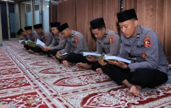 “Divhumas Polri Tebar Keberkahan Lewat Pengajian dan Khataman Rutin”