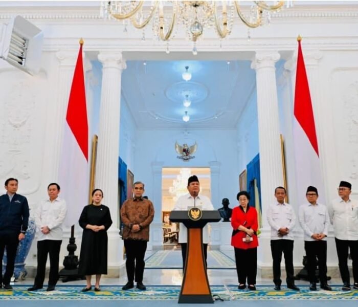 Presiden Prabowo Kumpulkan Ketum Parpol di Istana: Konsolidasi Politik Redam Gejolak Massa