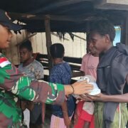 Satgas Yonif 123/Rajawali Gelar Bakti Sosial di Kampung Yepem dan Swuru