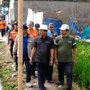 Bupati Kang DS Monitoring Bangunan Yang Terdampak Angin Kencang di Soreang