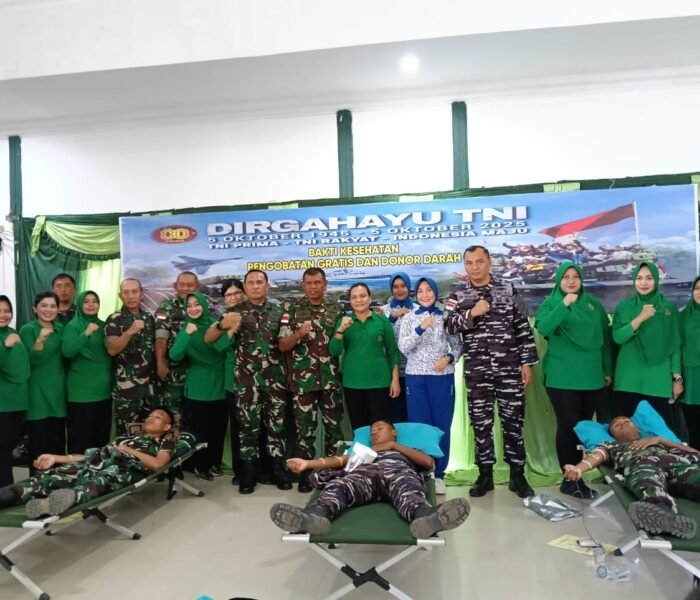 Anggota Lanal Nabire Ikut Sukseskan Donor Darah dan Bakti Sosial HUT TNI ke-80