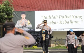 Kapolres Kediri Tekankan Soliditas dan Semangat Anggota Dalam Apel Jam Pimpinan