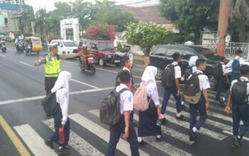 Polres Langkat Tingkatkan Pengaturan Lalu Lintas di Jam Padat Pagi Hari