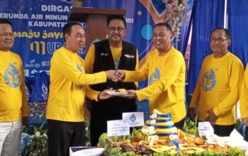 Bupati Sukabumi Drs H Asep Japar MM Didampingi Sekda H Ade Suryaman SH MM H M KAMALUDIN ZEN Hadiri HUT Perumda AMTJM ke -53
