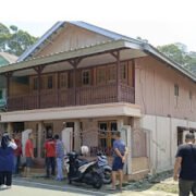 Kasus Pembobolan Rumah Eks Kajati Sumbar di Pesisir Barat Masih Misteri, Keluarga Desak Polisi Bertindak