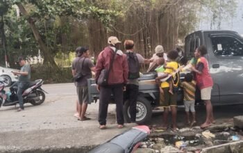 Satgas TNI AU Korpasgat Kembali Gelar Gerakan Pangan Murah di Pantai Nabire