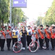 Polwan Polres Kediri Kota Meriahkan Parade Sepeda Hias HUT ke-80 RI dan Hari Jadi Kota Kediri