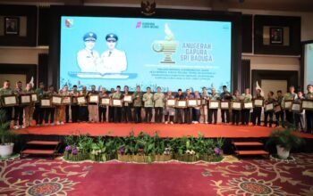 Desa Cibiru Wetan dan Kelurahan Pasawahan Raih Anugerah Gapura Sri Baduga 2025