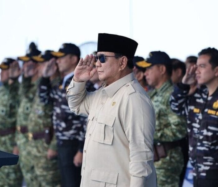 ARMADA TNI AL PAMER KEGAGAHAN, PRESIDEN PRABOWO TURUT SAKSIKAN SAILING PASS 2025