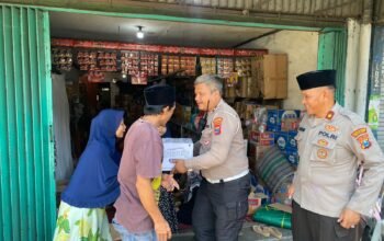 Turut Belasungkawa Polres Pelabuhan Tanjungperak Takziah ke Rumah Dua Santri Ponpes Al Khoziny