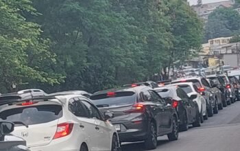 Libur Akhir Pekan, Jalan Jakarta Selatan–Depok Alami Macet Panjang