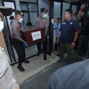 Polda Jatim Serahkan 3 Jenazah Santri Ponpes Al Khoziny ke Keluarga