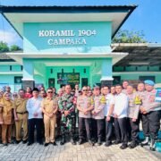HUT TNI Ke-80, Polsek Campaka Beri Kejutan Ke Kantor Koramil