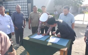 Satlantas Polres Langkat Tanamkan Disiplin Berlalu Lintas Sejak Dini di SMK Putra Jaya Jabal Rahmah Stabat