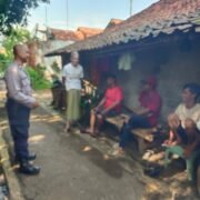 Gelar Jumat Curhat, Polsek Plered Sampaikan Bahaya Narkoba