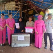 Wujud Empati Ke Masyarakat, Istri Polisi di Purwakarta Gelar Kegiatan Bhayangkari Peduli
