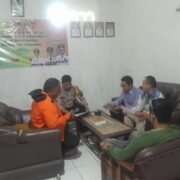 Polsek Plered Sosialisasikan Pengaduan Polri Dalam Kegiatan Sambang Masyarakat