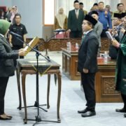 Khoiril Anwar Resmi Gantikan Almarhumah Tiktik Kartika di DPRD Kabupaten Bandung