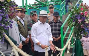 Bupati Bandung Resmikan JPO Lamajang, Solusi Tekan Banjir di Dayeuhkolot