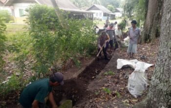 Bhabinkamtibmas Polsek Secanggang Ajak Warga Gotong Royong, Wujud Kepedulian POLRI Terhadap Lingkungan dan Kebersamaan