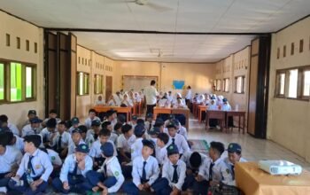 Mencegah Peredaran Narkoba, Polisi di Purwakarta Terus Edukasi Pelajar