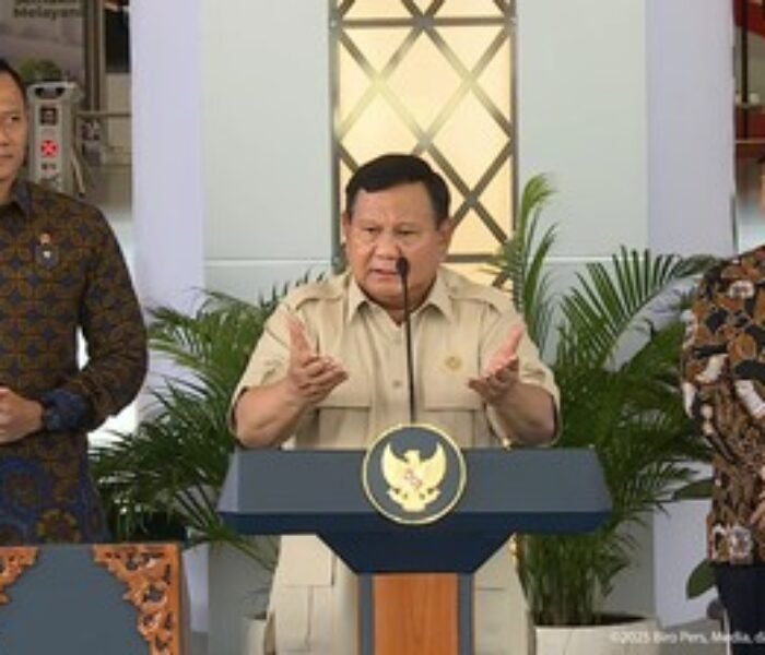 Prabowo Tegaskan Siap Menanggung Penuh Proyek Kereta Cepat Whoosh