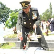 Kasdim 0607/Kota Sukabumi Hadiri Upacara Ziarah Peringatan Hari Pahlawan Tahun 2025