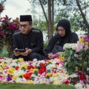 Kang DS Kenang Sahabat Sejak SMP, Dirut BJB Yusuf Saadudin Berpulang