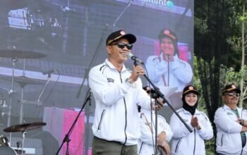 11.000 Guru Ikuti Fun Walk di Kawasan Wisata Kamojang, Bupati Bandung: Bersatunya Guru, Mutu Pendidikan Meningkat