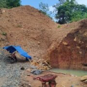 Tambang Batu Ilegal Pagar Bukit Induk Makin Liar, Warga Ungkap Dugaan Setoran ke Oknum