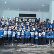 15 Tahun Jadi Honorer Penjaga SMPN 2 Sagaranten, Pak Usep Akhirnya dilantik Oleh Bupati Sukabumi beserta 8.164 PPPK (P3K) Paruh Waktu lainnya