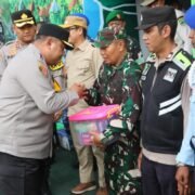 Wakapolda Jabar Tinjau Pos Terpadu KM 102 A, Pastikan Operasi Lilin Lodaya 2025 Aman