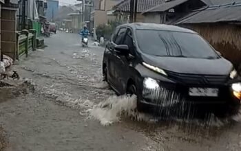 Warga Kampung Panyarang Kidul Mendesak Pemkot Tasikmalaya Segera Menangani Banjir
