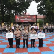 Kapolres Subang Berikan Reward Umroh kepada 3 Personel Terbaik