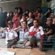 Jumat Berkah Iwo Indonesia Walau Di Guyur Hujan Tetap Berjalan