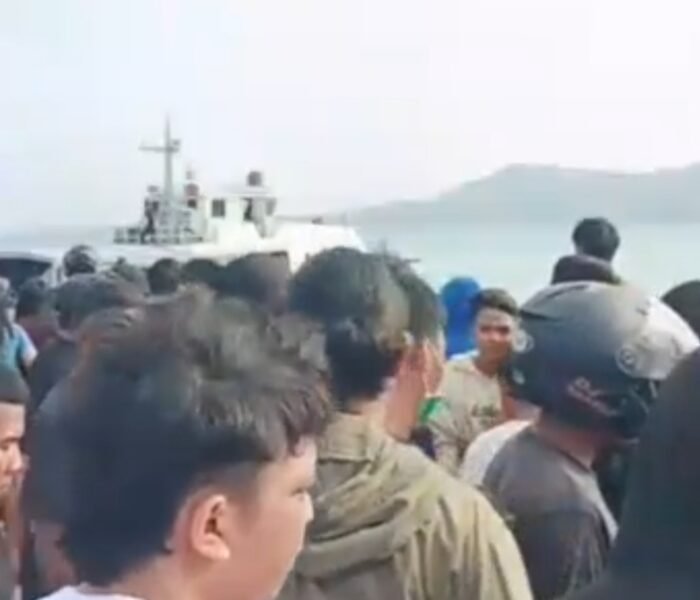 Aksi Damai Warga Melonguane di Mako Lanal, Desak Penindakan Tegas Oknum TNI AL