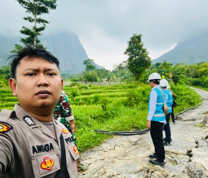Polres Purwakarta Sigap Tangani Bencana Alam, Personel Polsek Plered Tinjau Lokasi Pergerakan Tanah