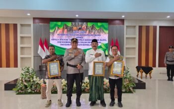 Perkuat Sinergitas, Kapolres Blora Beri Penghargaan Tokoh Pendukung Swasembada Pangan Berkelanjutan