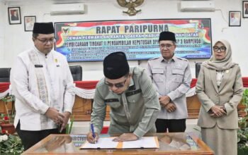 Dipimipin Ketua Anton Yondra, DPRD Tanah Datar Kompak Setujui 3 Regulasi Baru