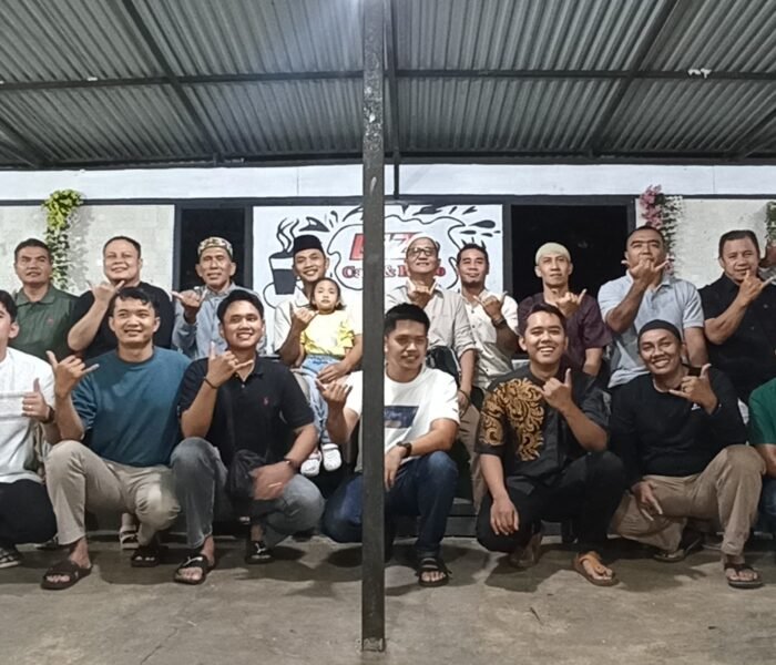 Kompak dan Humanis! Kapolres Tanah Datar Pererat Silaturahmi Dalam Bukber Keluarga Besar Sat Intelkam