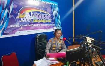 Polres Tanah Datar Sapa Pemudik Lewat Udara, Bagikan Tips Mudik Aman Lewat Siaran Kamtibmas